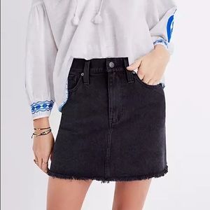 Madewell McCarren Raw Hem Denim Skirt in Washed Black